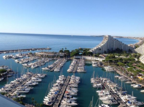 T3 luxe Marina Baie des Anges vue mer panoramique